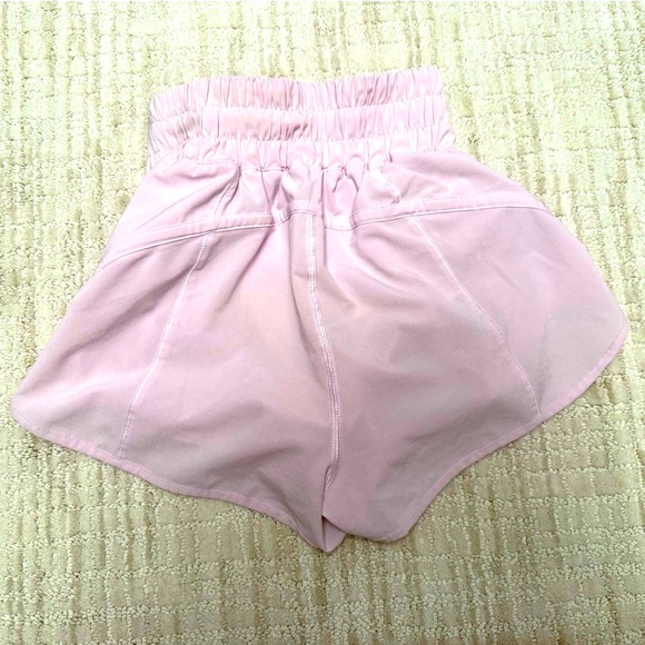 Lululemon women’s shorts size 0 WITH BAG - Picture 3 of 11